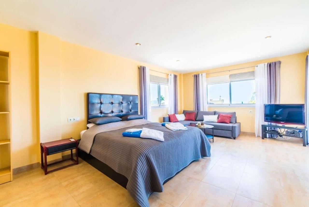 Redrema Villa Llucmajor  Buitenkant foto